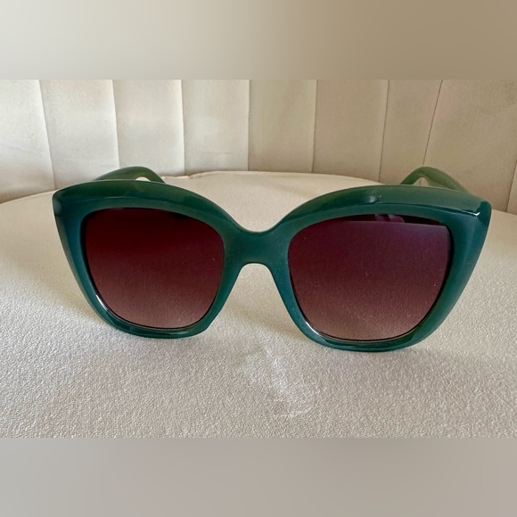 Accessories - Oversized Green Sunglasses